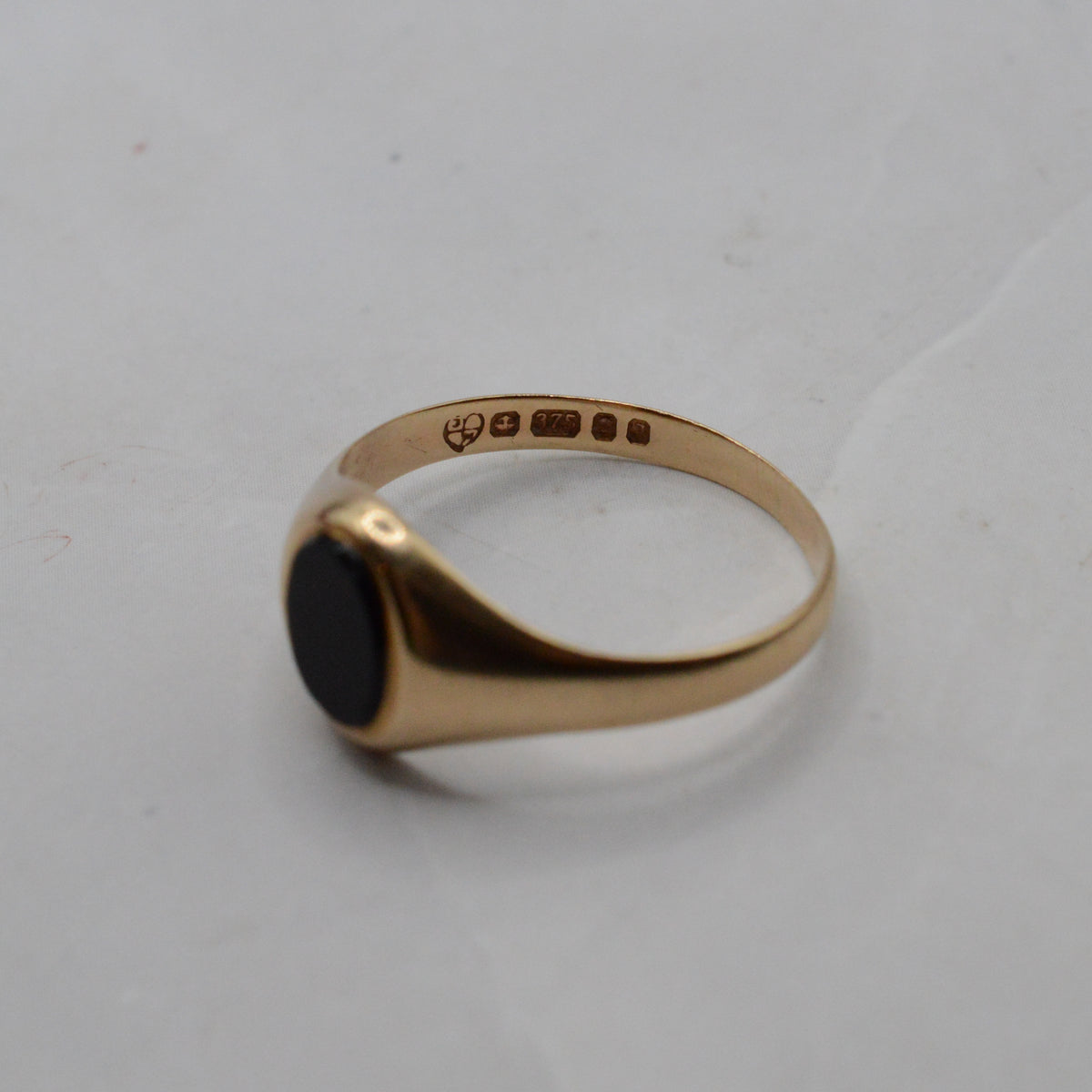 1980s 9ct Gold Onyx Signet Ring