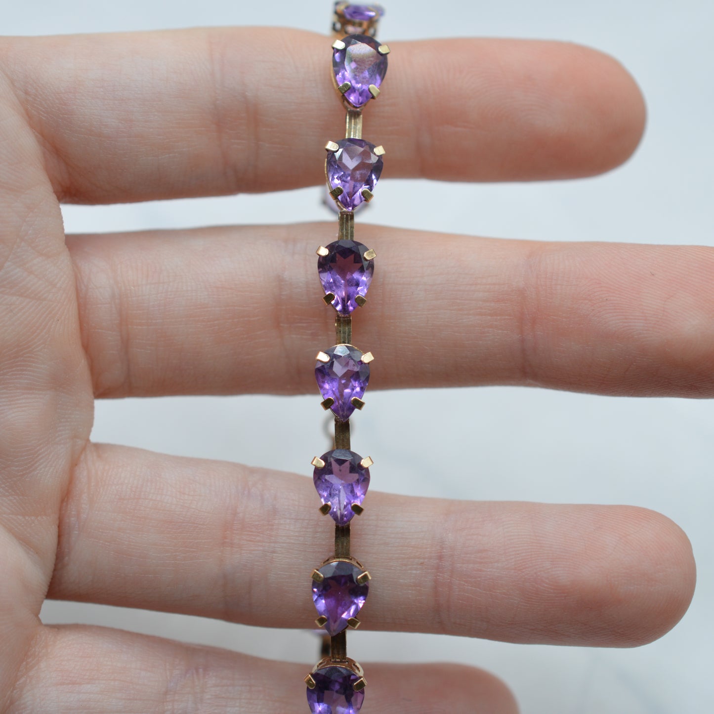 9ct Gold Amethyst Line Bracelet (7.5")