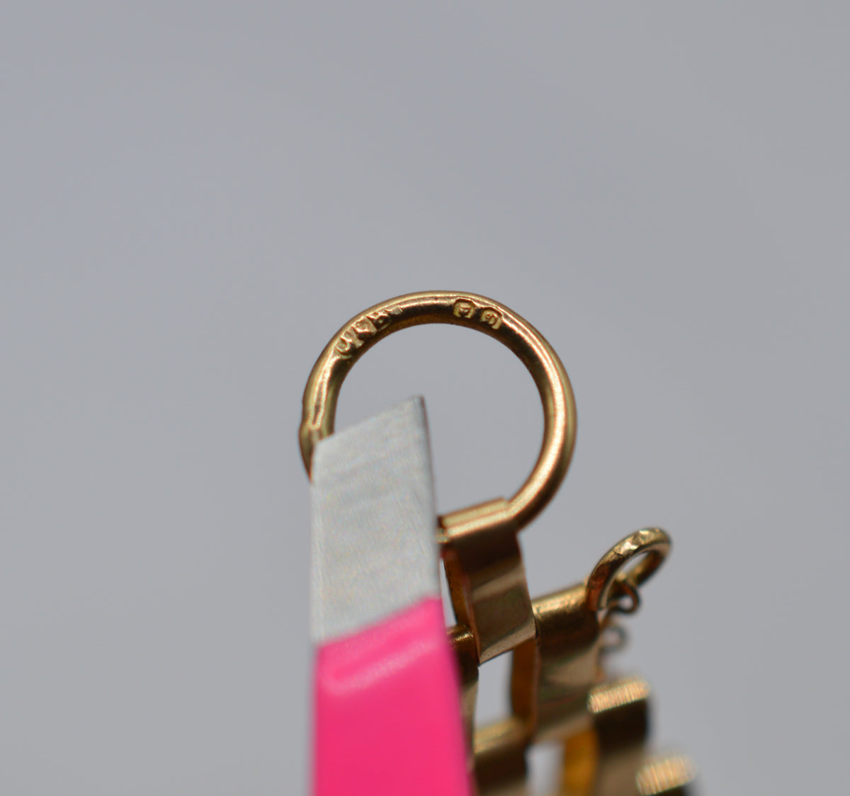 1970s Heavy Vintage 9ct Gold Seven-Bar Gate Bracelet with Heart Padlock (7”)