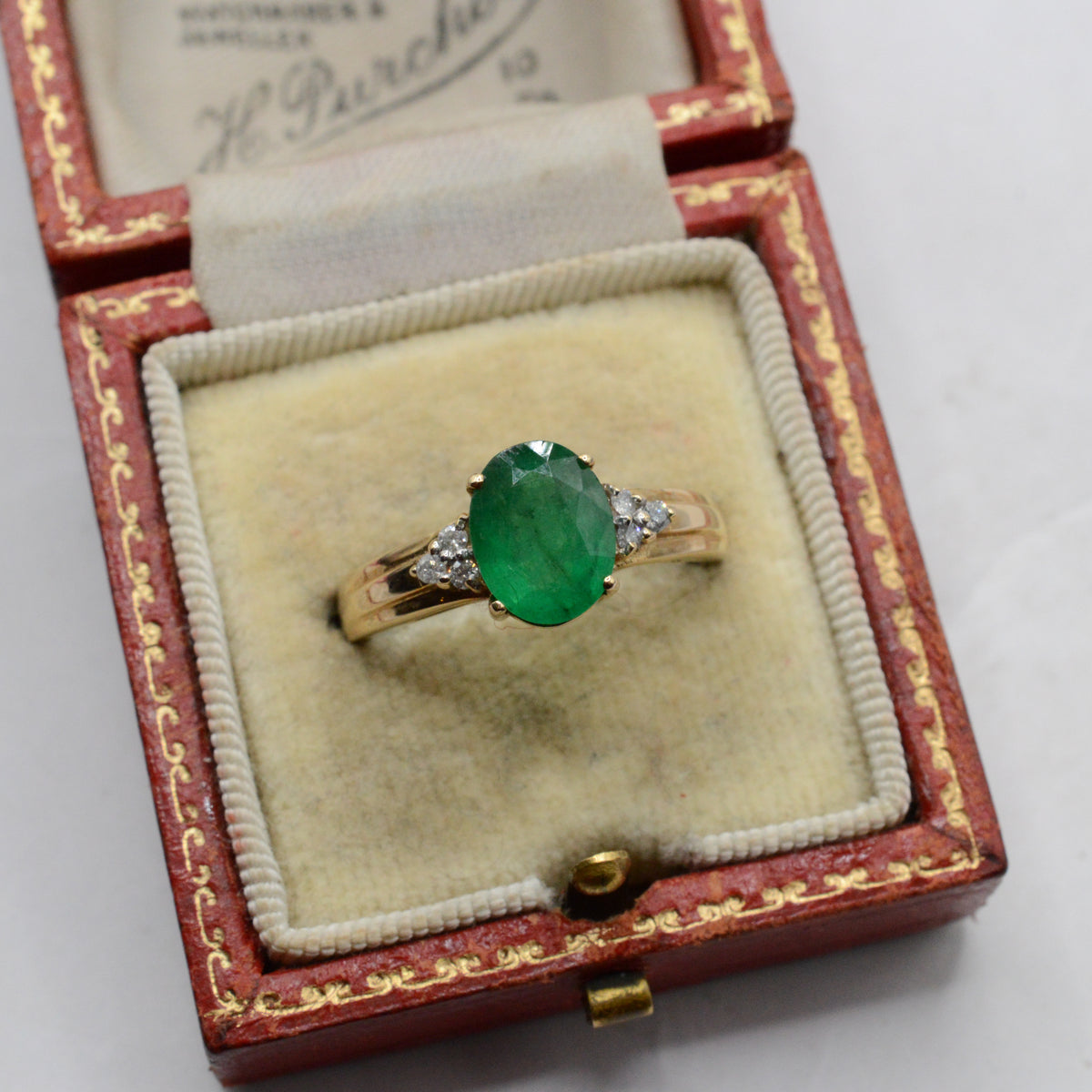 9ct Gold Emerald & Diamond Ring