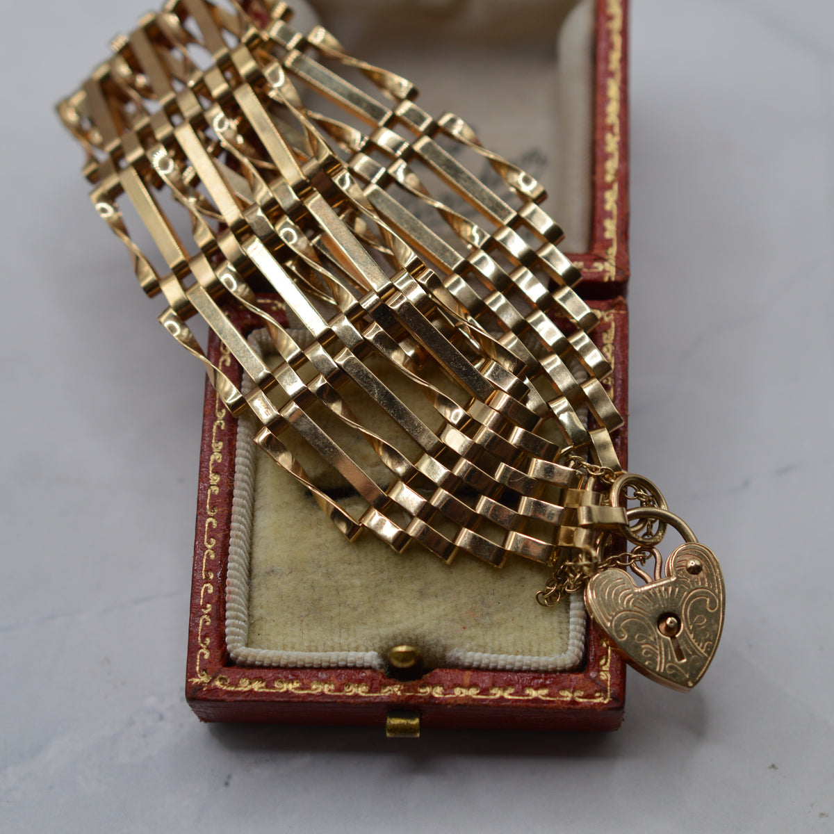 1970s Heavy Vintage 9ct Gold Seven-Bar Gate Bracelet with Heart Padlock (7”)
