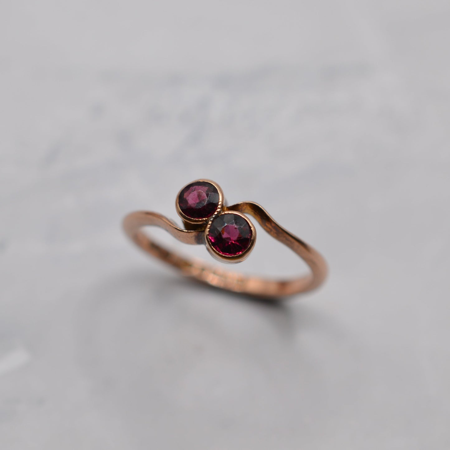 1916 Antique 9ct Gold Garnet Toi-et-Moi Ring