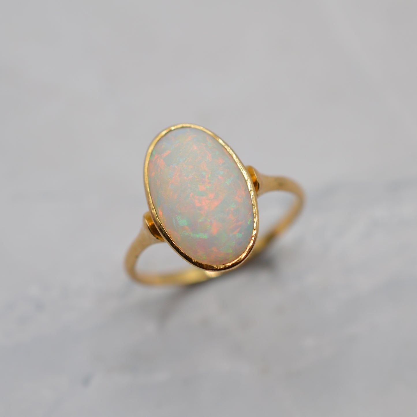 Antique 18ct Gold Opal Solitaire Ring