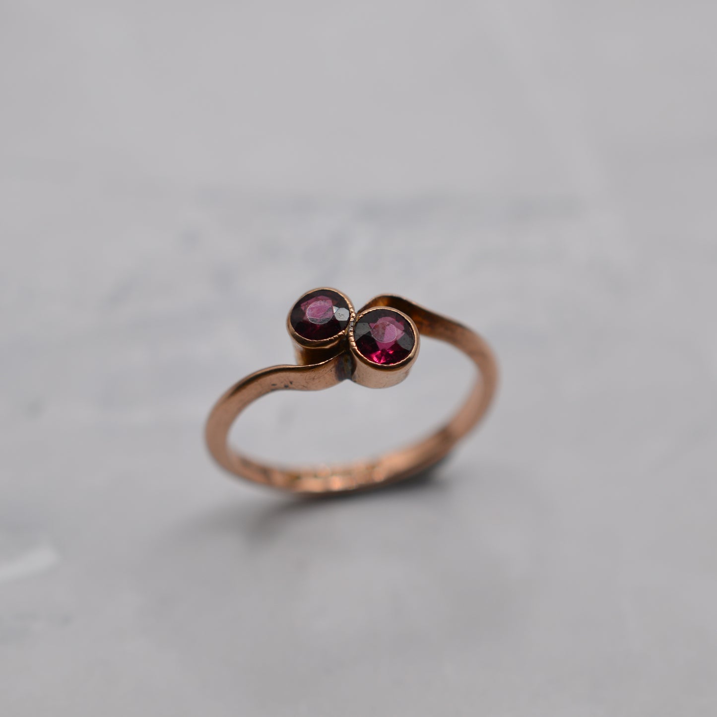 1916 Antique 9ct Gold Garnet Toi-et-Moi Ring