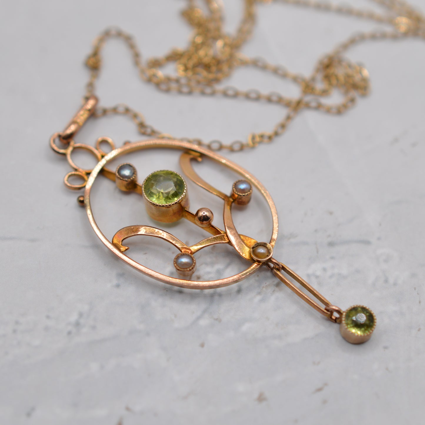 Antique Edwardian 9ct Gold Peridot & Pearl Lavalier Pendant Necklace