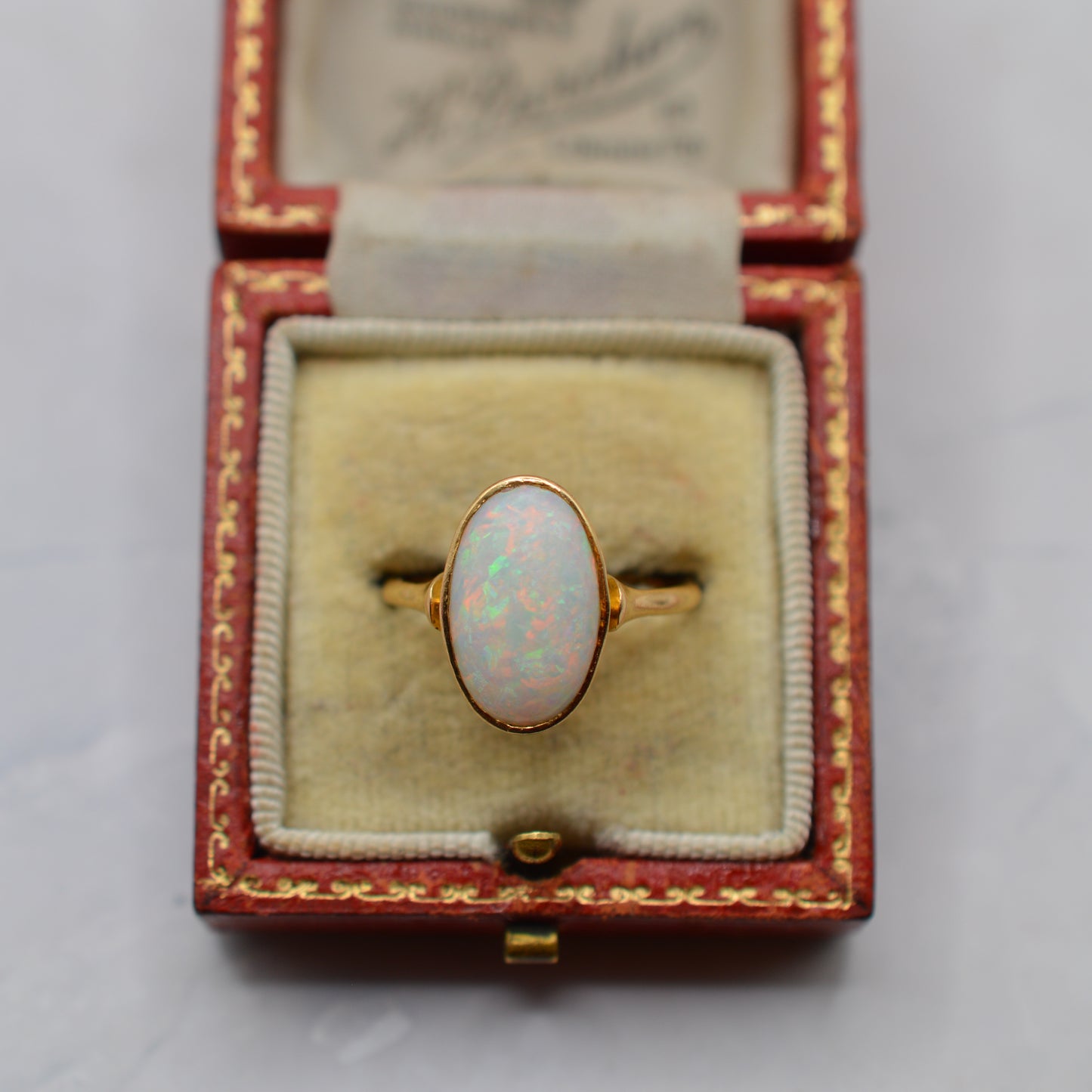 Antique 18ct Gold Opal Solitaire Ring