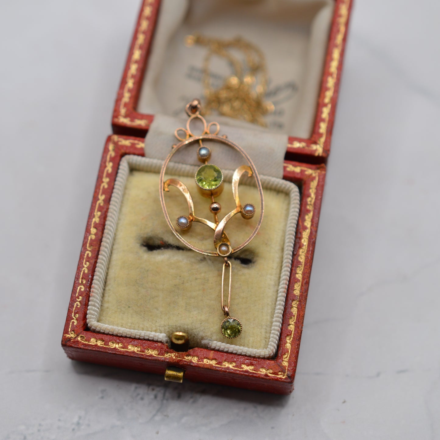 Antique Edwardian 9ct Gold Peridot & Pearl Lavalier Pendant Necklace