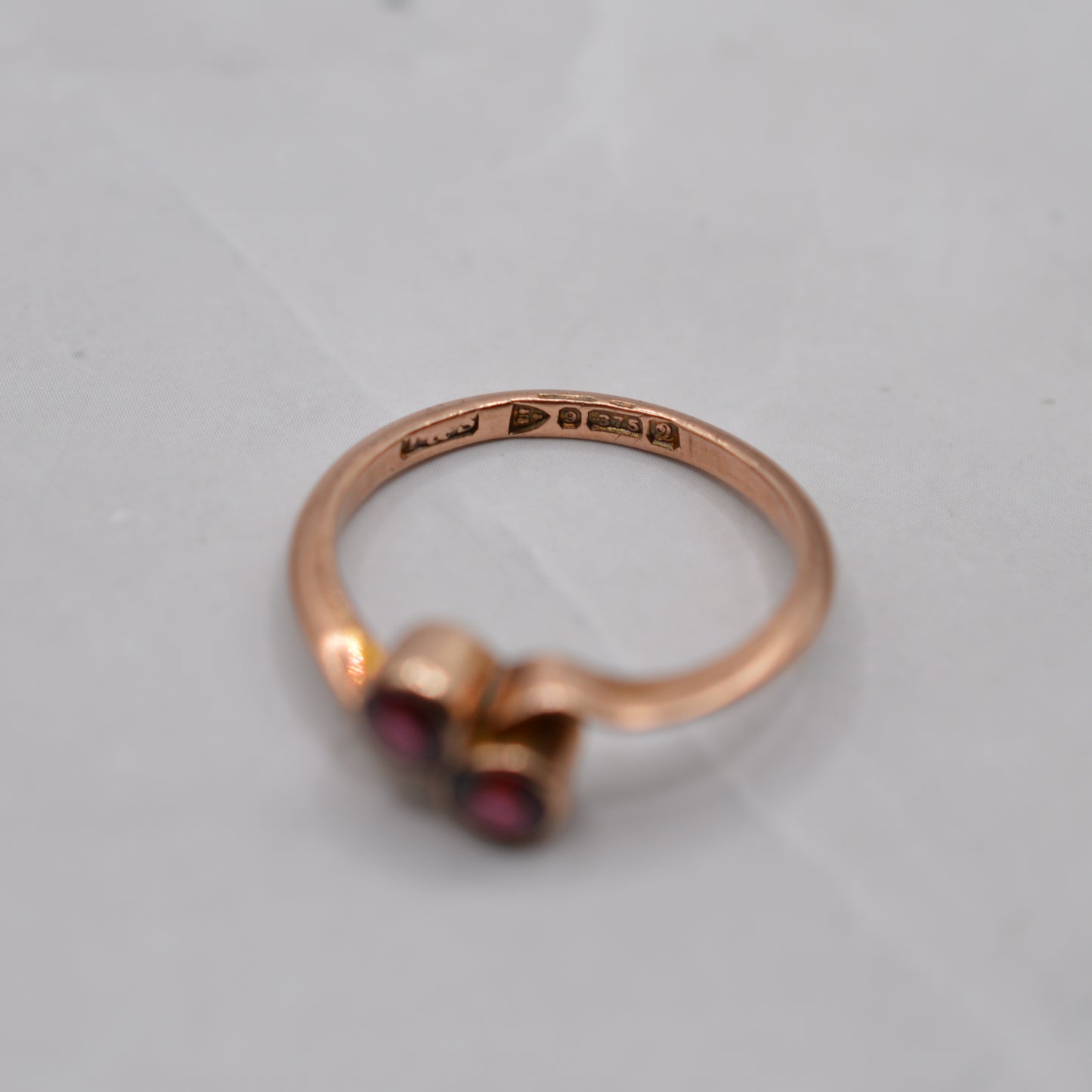 1916 Antique 9ct Gold Garnet Toi-et-Moi Ring