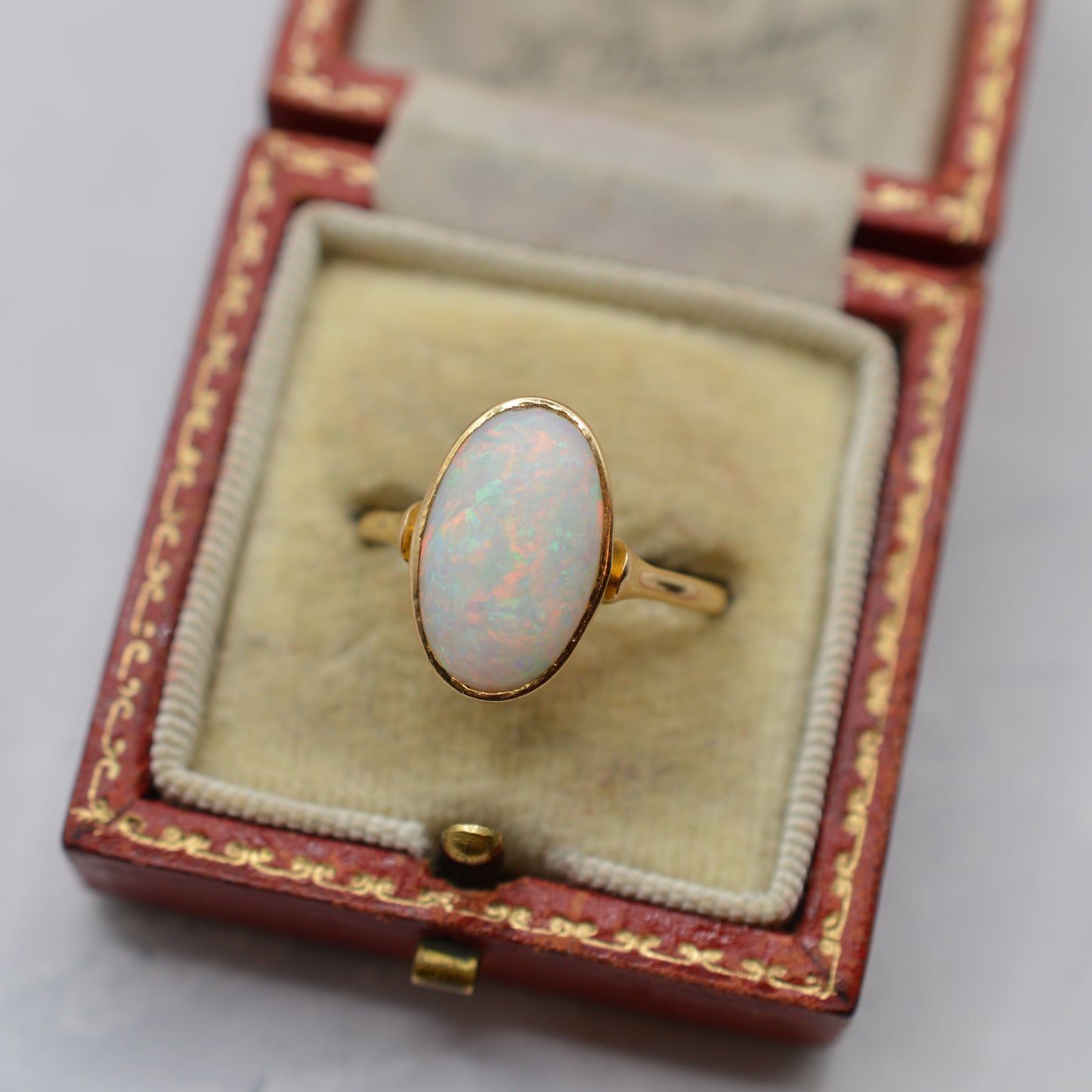 Antique 18ct Gold Opal Solitaire Ring
