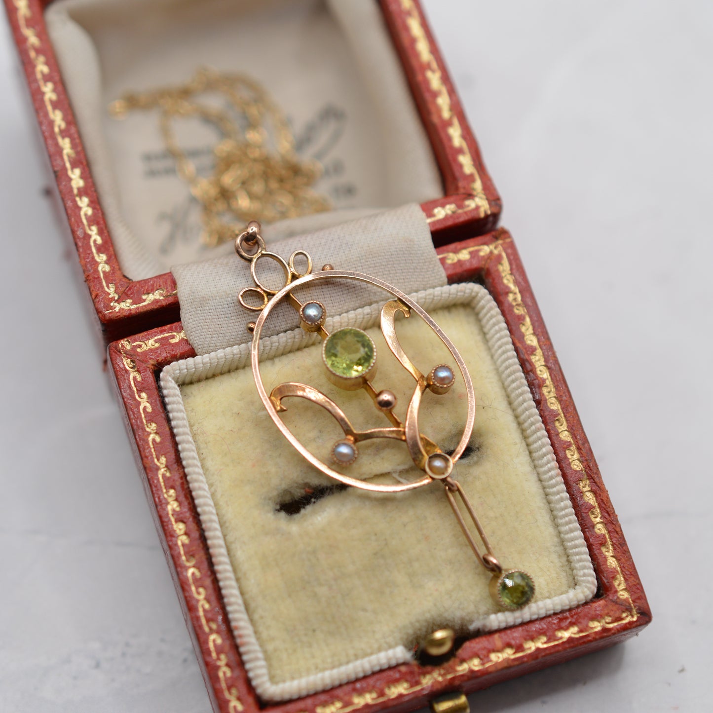 Antique Edwardian 9ct Gold Peridot & Pearl Lavalier Pendant Necklace