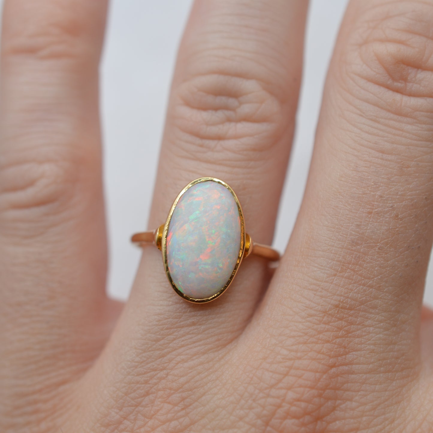 Antique 18ct Gold Opal Solitaire Ring