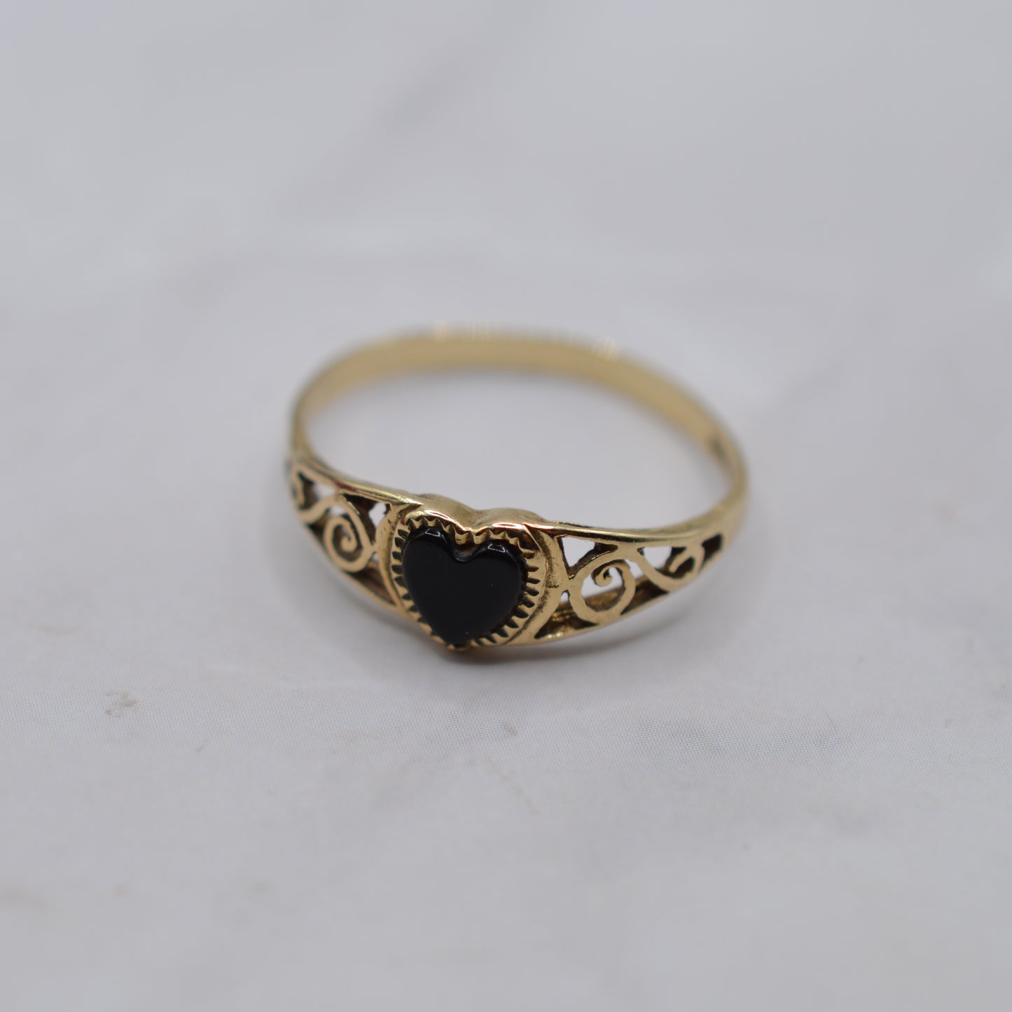 1990s Vintage 9ct Gold Onyx Heart Signet Ring