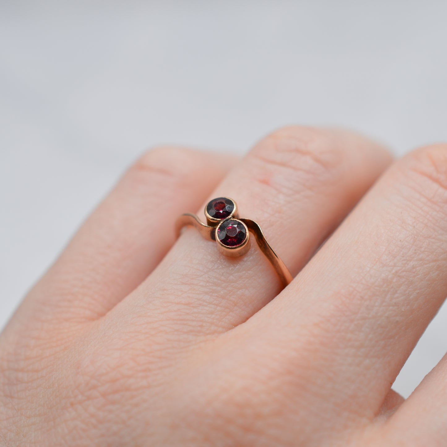 1916 Antique 9ct Gold Garnet Toi-et-Moi Ring
