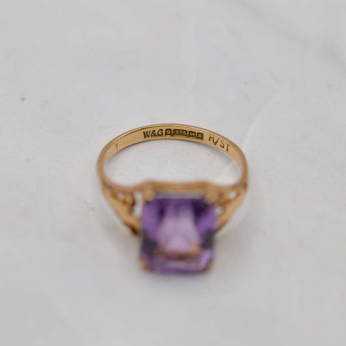 1960s Vintage 9ct Gold Amethyst Solitaire Ring