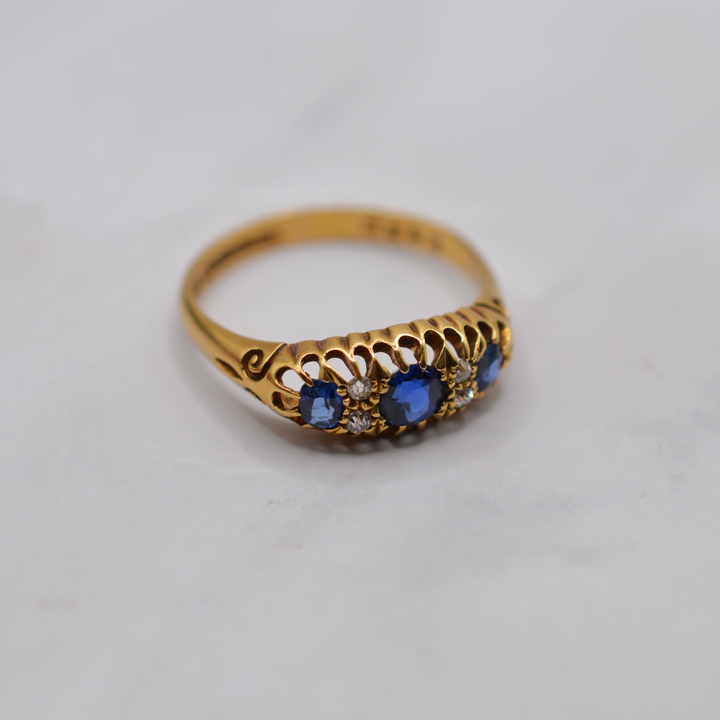 Antique 1911 18ct Gold Sapphire & Diamond Seven-Stone Ring
