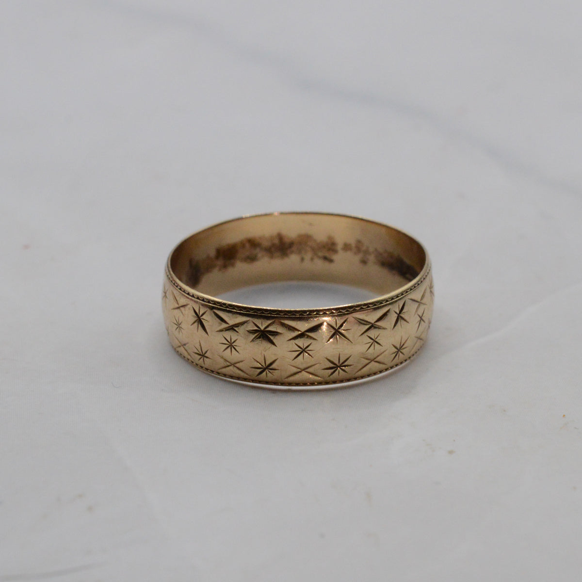 1980s 9ct Gold Star-Engraved Band Ring