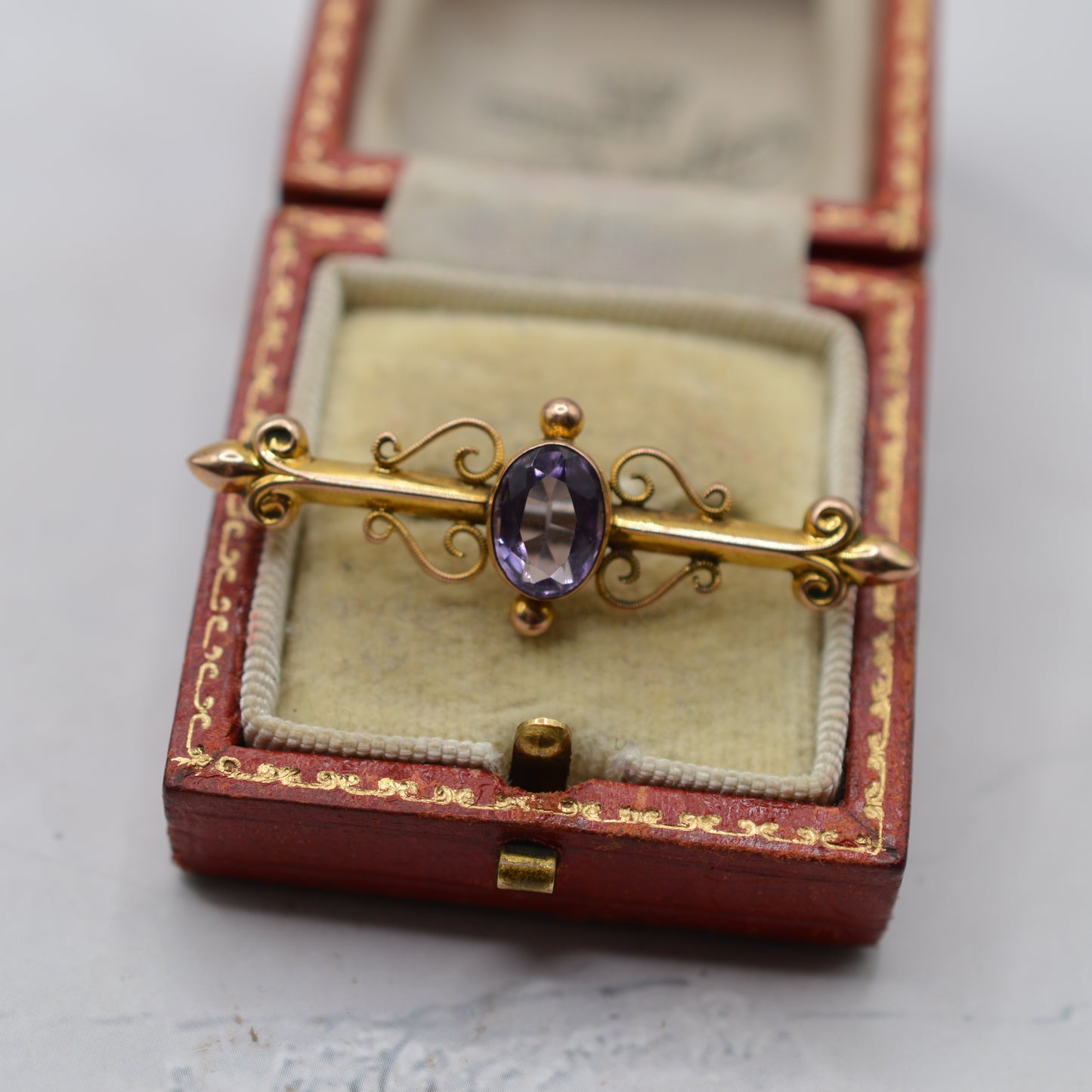 Edwardian 1909 Antique 9ct Gold Amethyst Brooch
