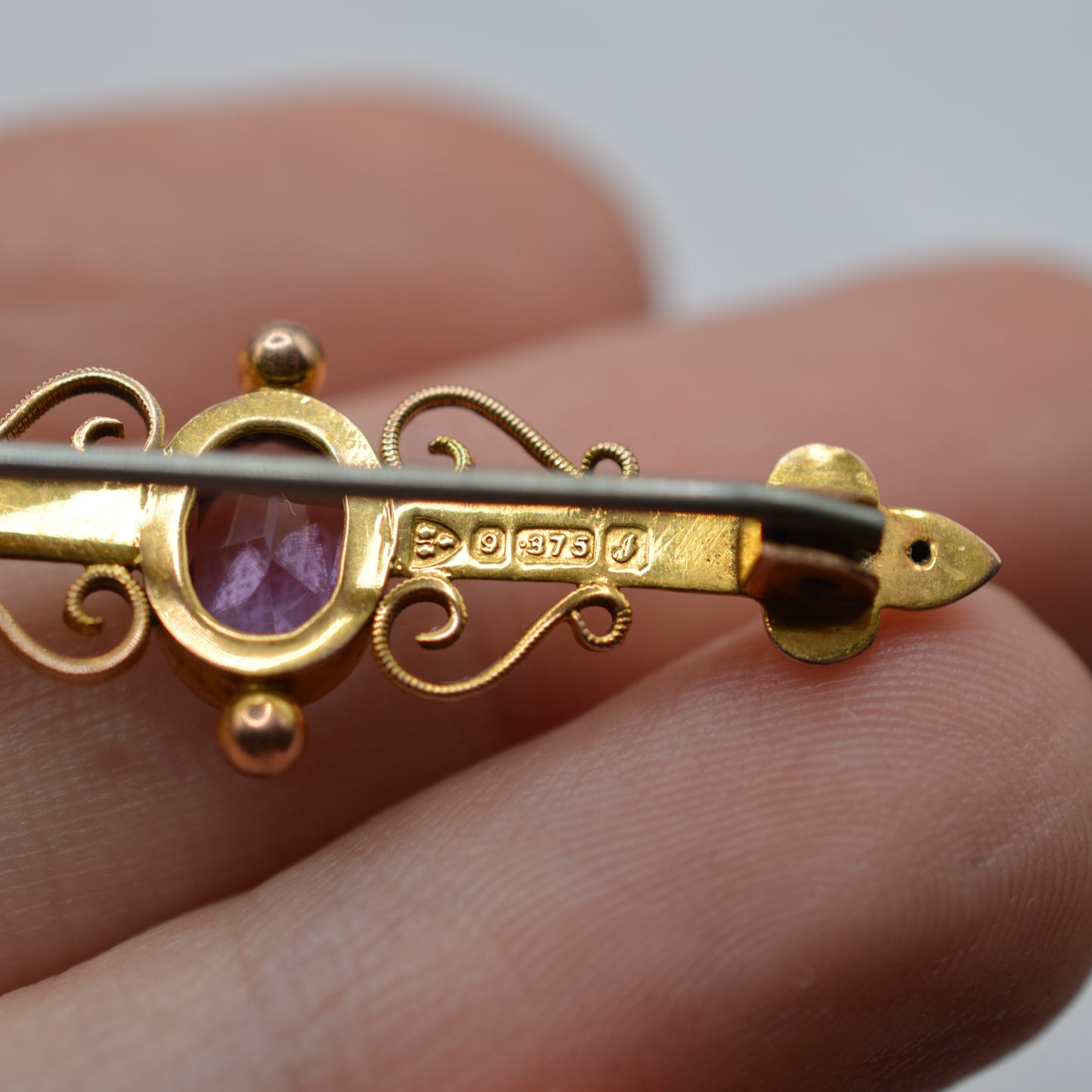 Edwardian 1909 Antique 9ct Gold Amethyst Brooch
