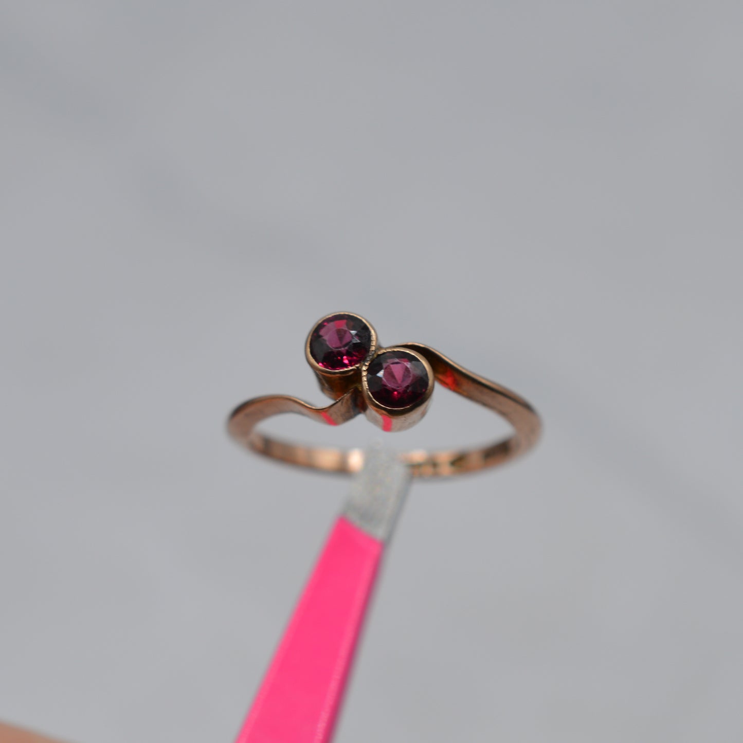1916 Antique 9ct Gold Garnet Toi-et-Moi Ring