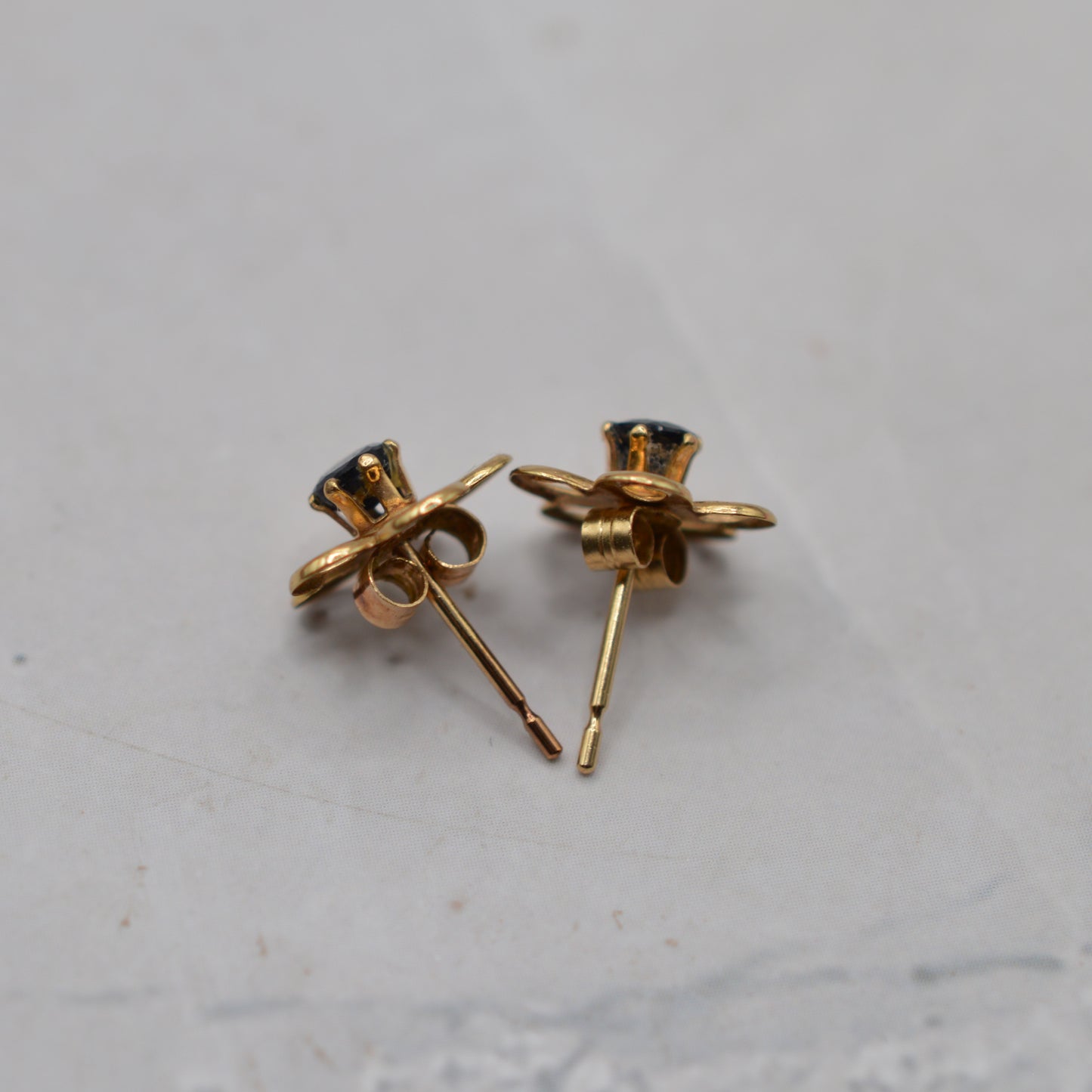 9ct Gold Sapphire Floral Stud Earrings