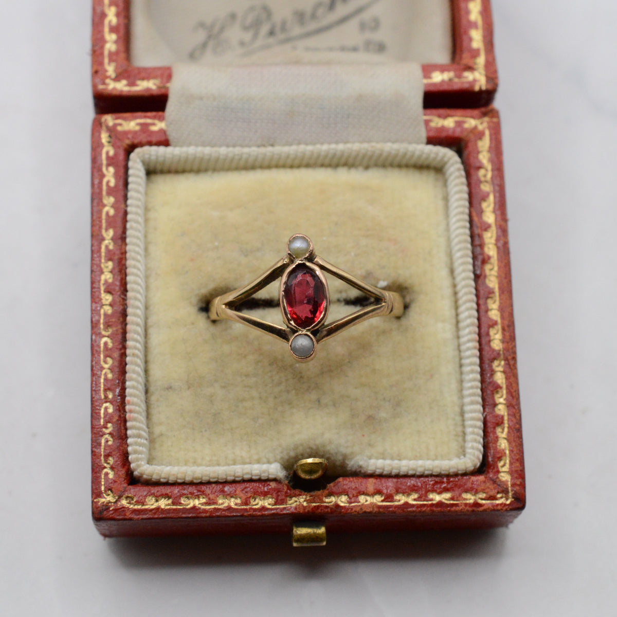 Antique Edwardian 9ct Gold Garnet & Pearl Ring