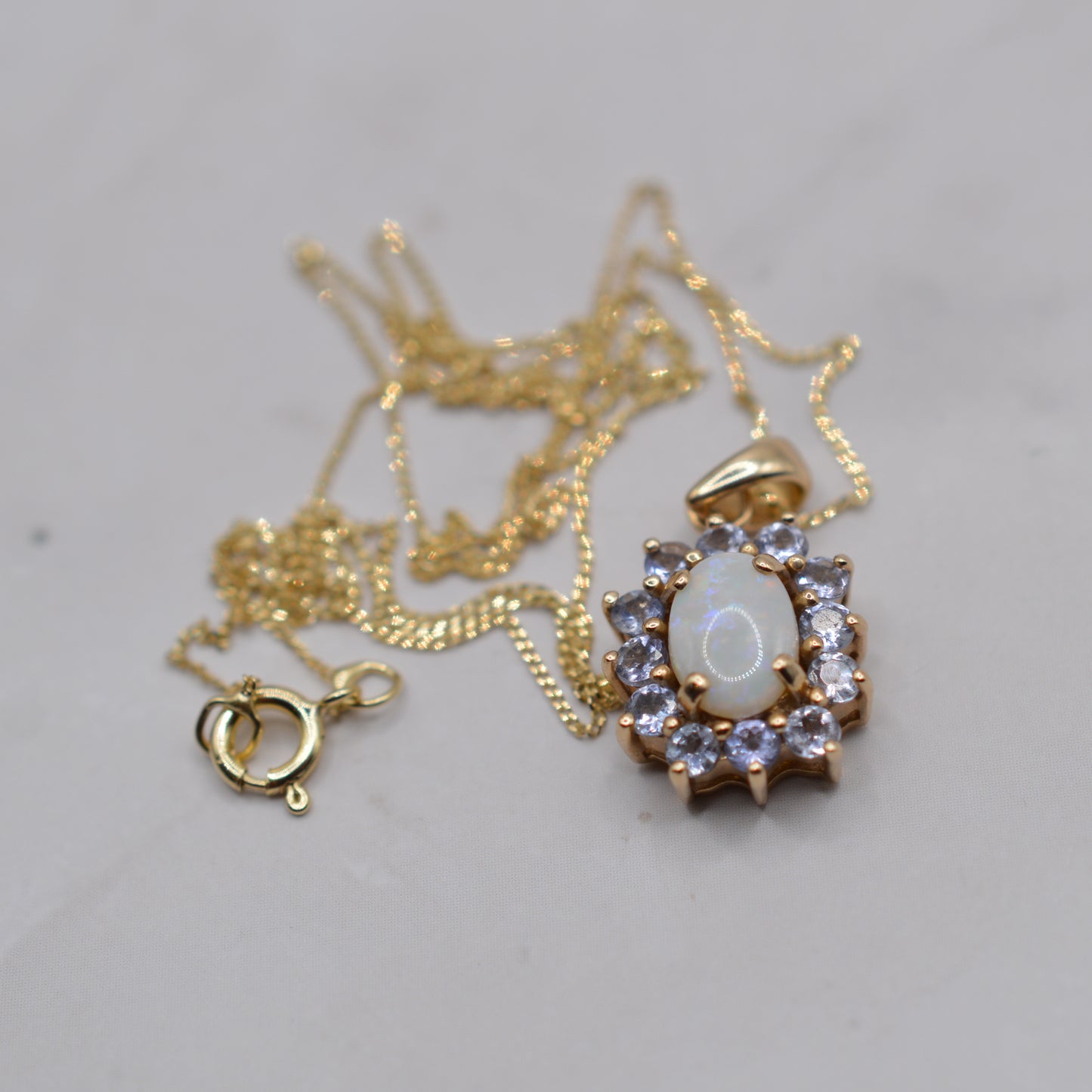 Y2K 9ct Gold Opal & Iolite Cluster Pendant Necklace (18” Chain)