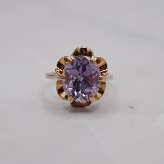 1990s 9ct Gold 4ct Amethyst Ring in Buttercup Setting