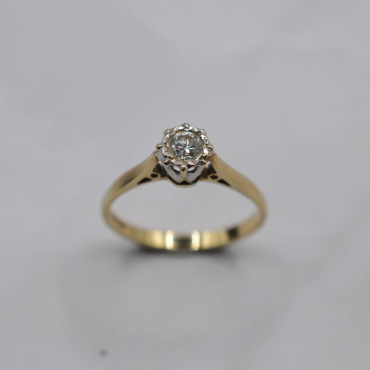 1980s Vintage 9ct Gold Diamond Solitaire Ring