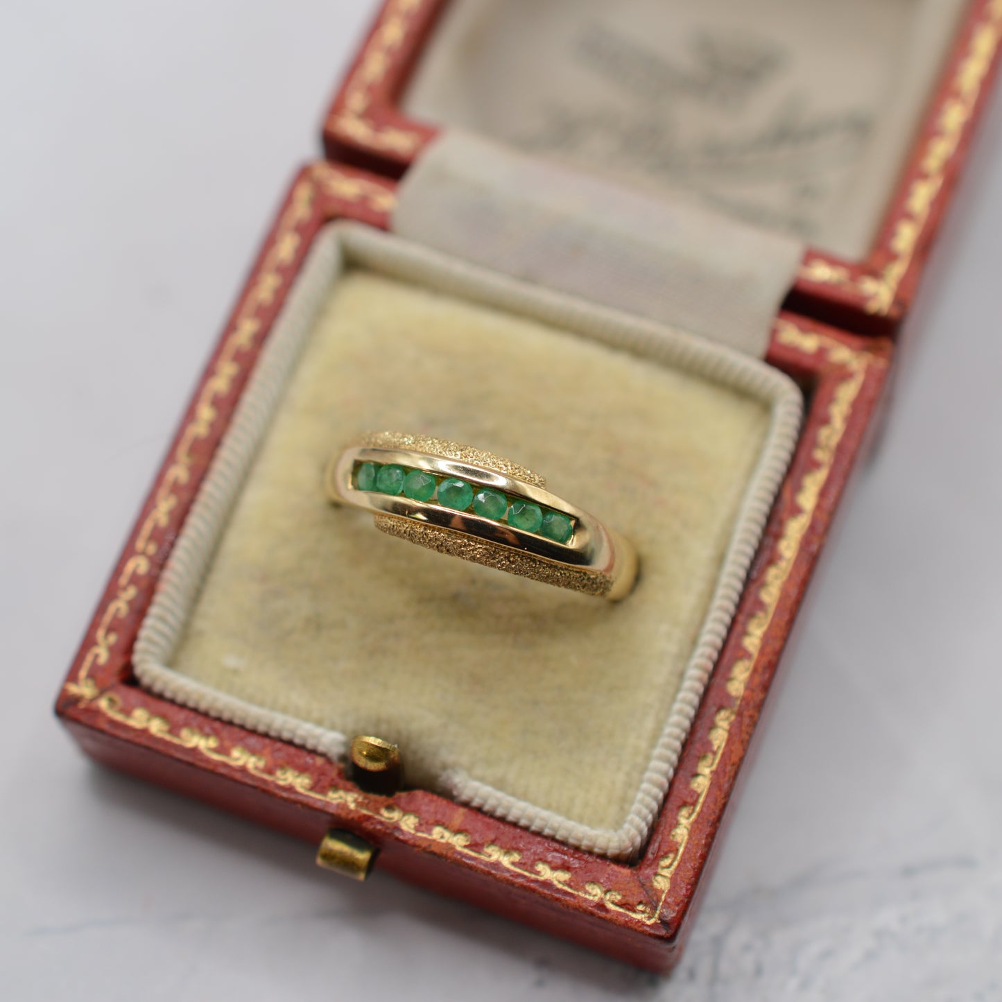Y2K 9ct Gold Emerald Channel-Set Ring
