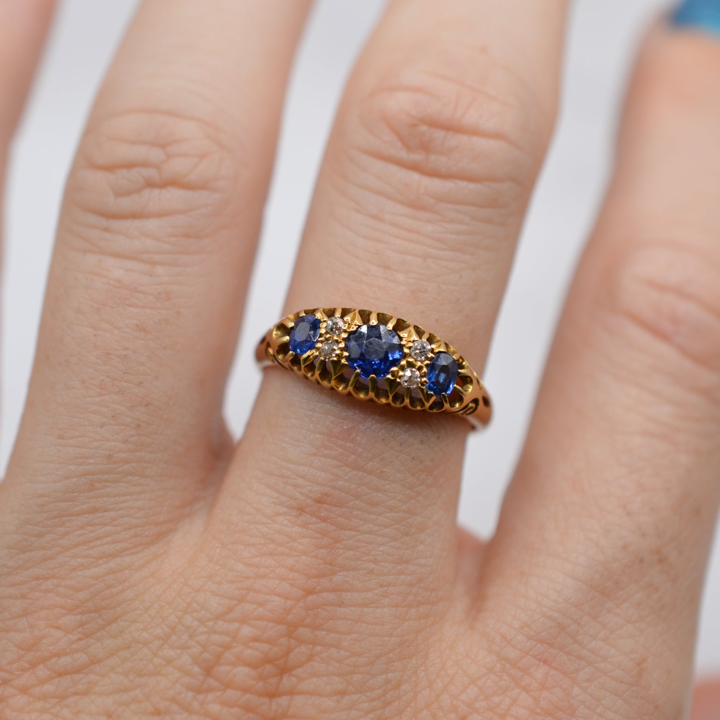 Antique 1911 18ct Gold Sapphire & Diamond Seven-Stone Ring