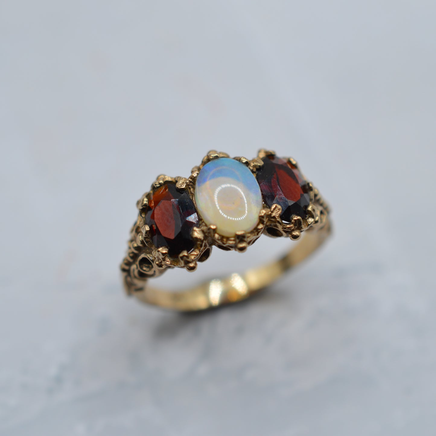 Chunky 9ct Gold Opal & Garnet Trilogy Ring