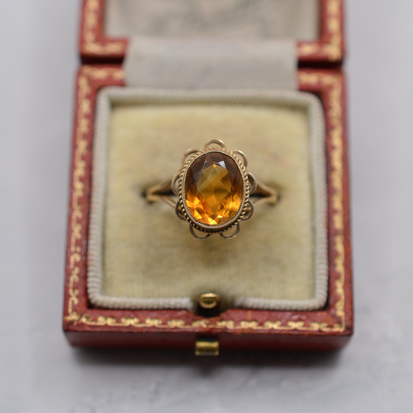 1970s Vintage 9ct Gold Citrine Ring with Scalloped Border