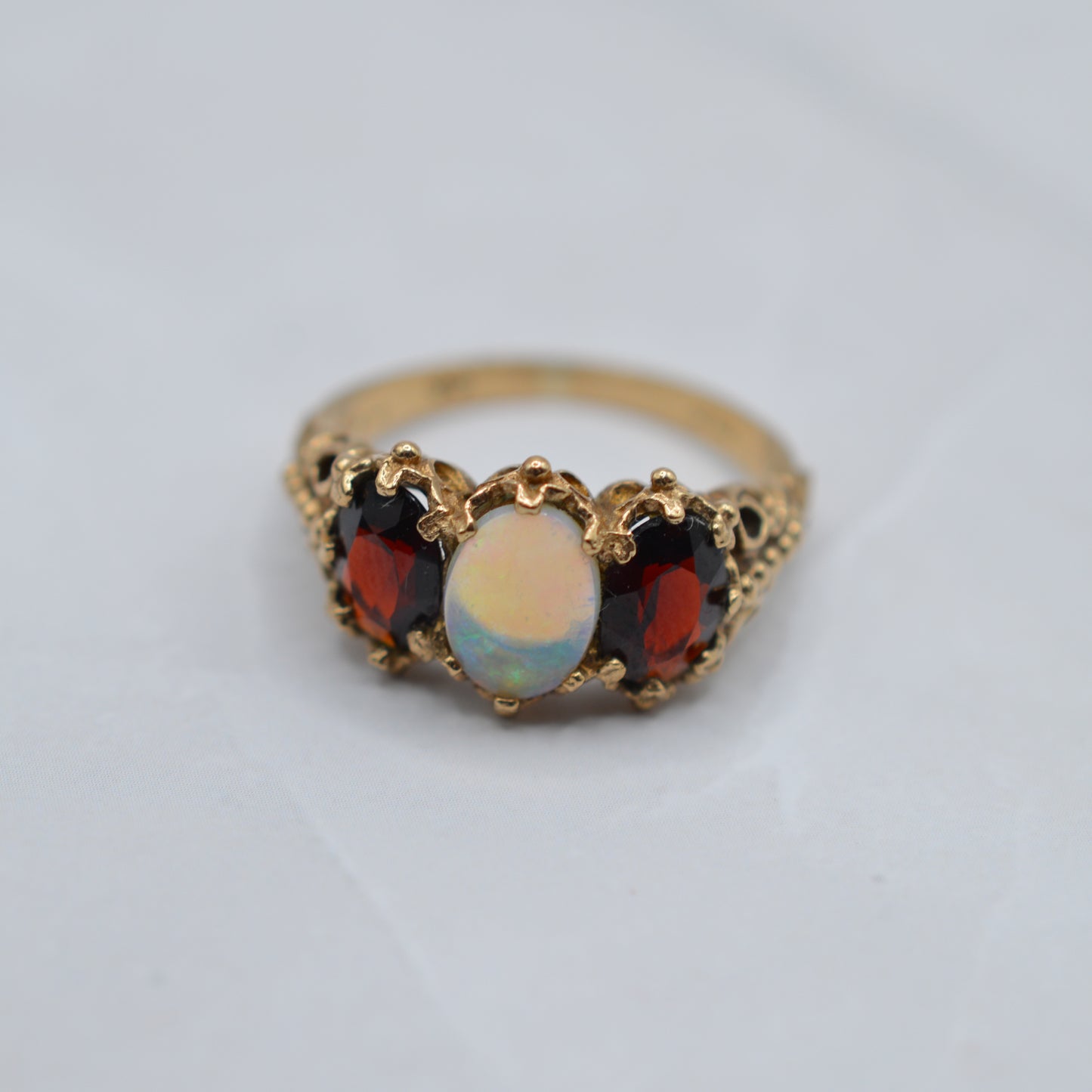 Chunky 9ct Gold Opal & Garnet Trilogy Ring
