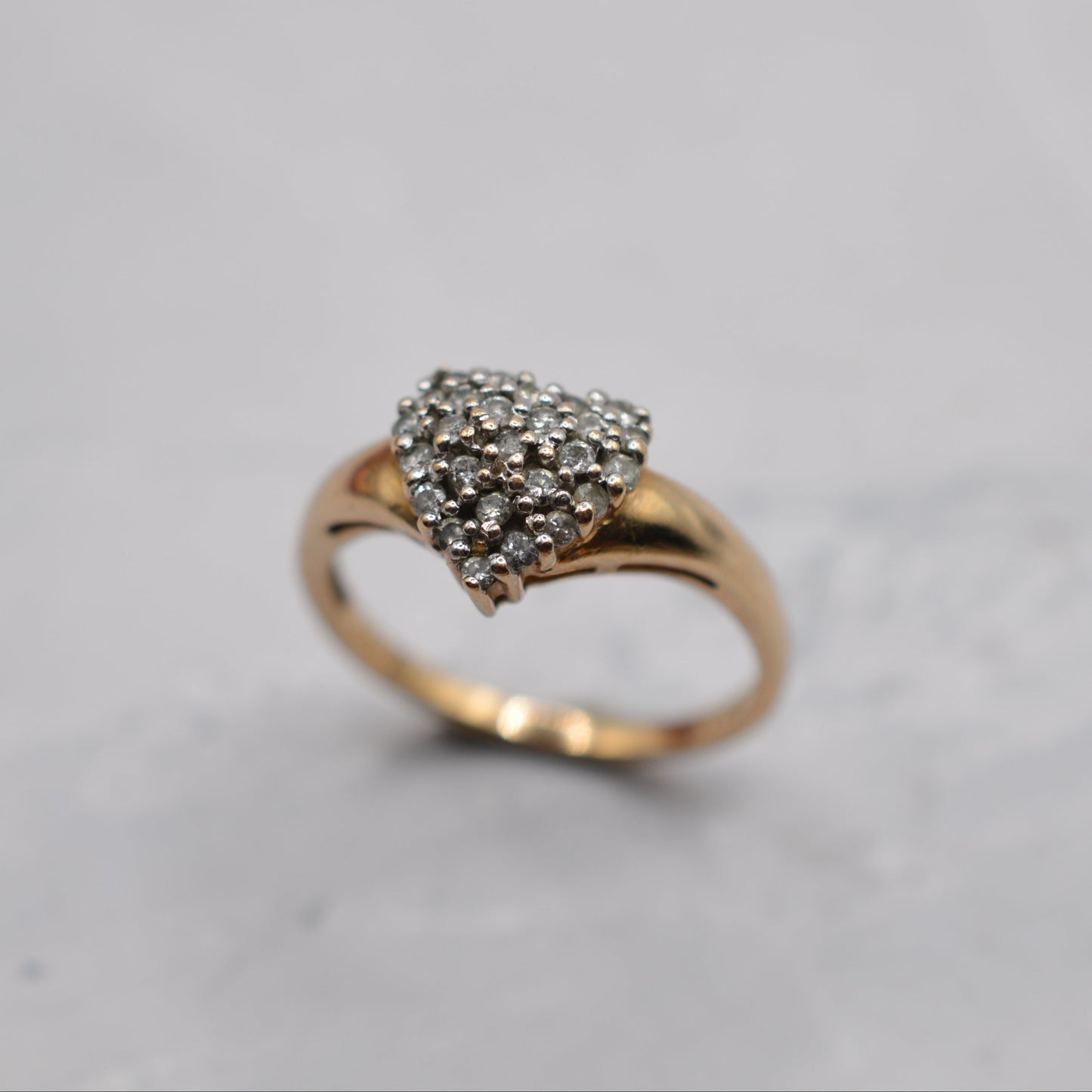 9ct Gold Diamond Heart Cluster Ring