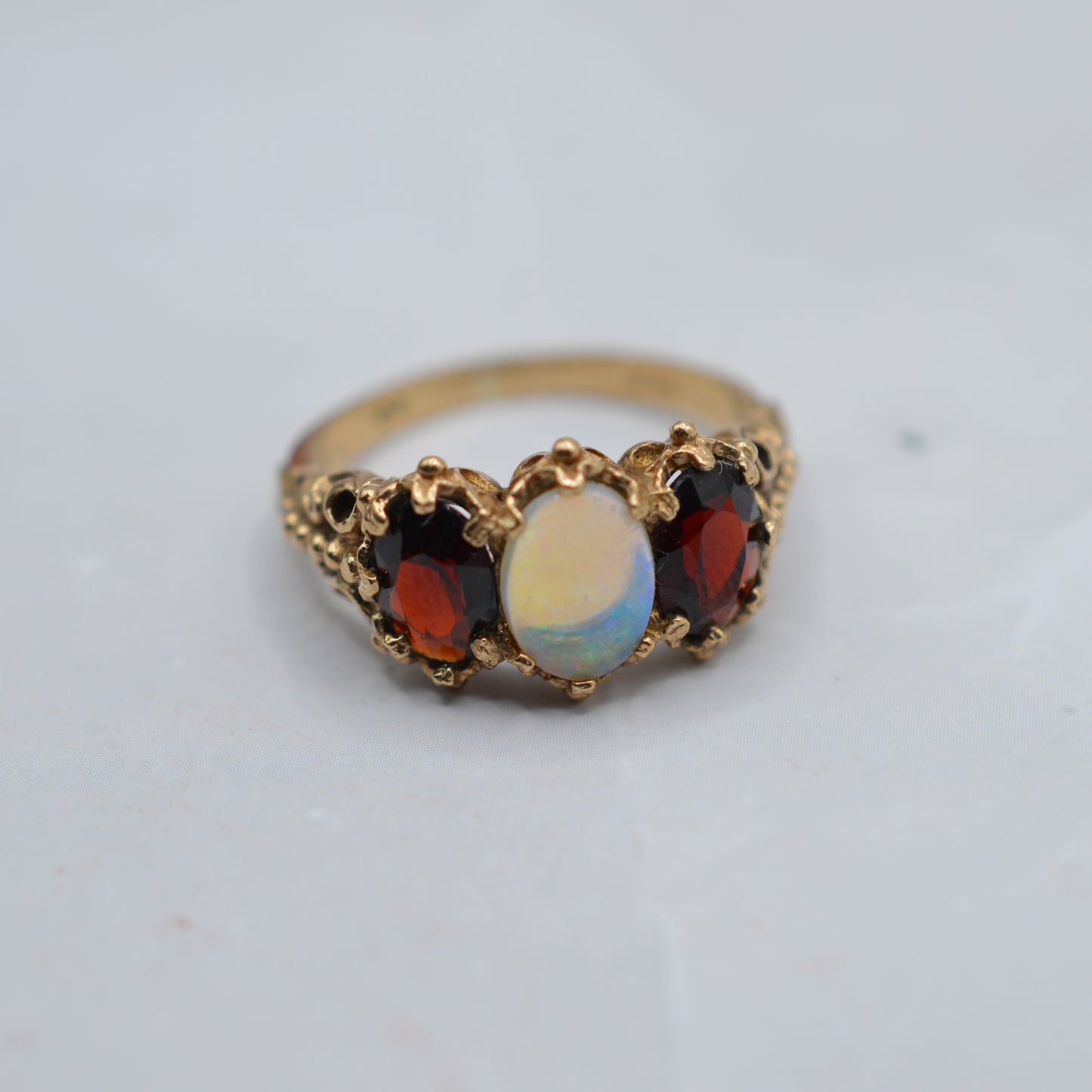 Chunky 9ct Gold Opal & Garnet Trilogy Ring