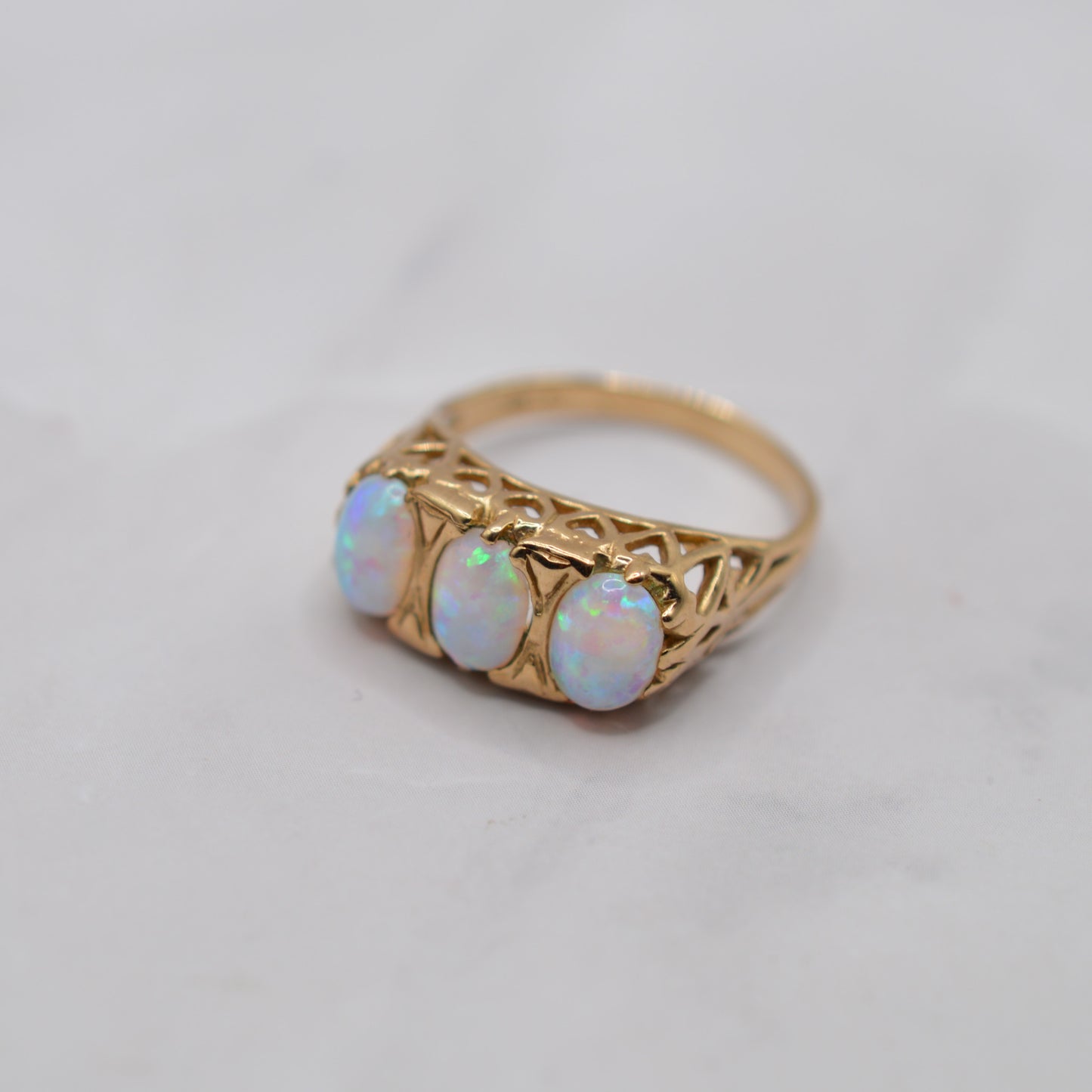 Chunky 9ct Gold Opal Trilogy Ring