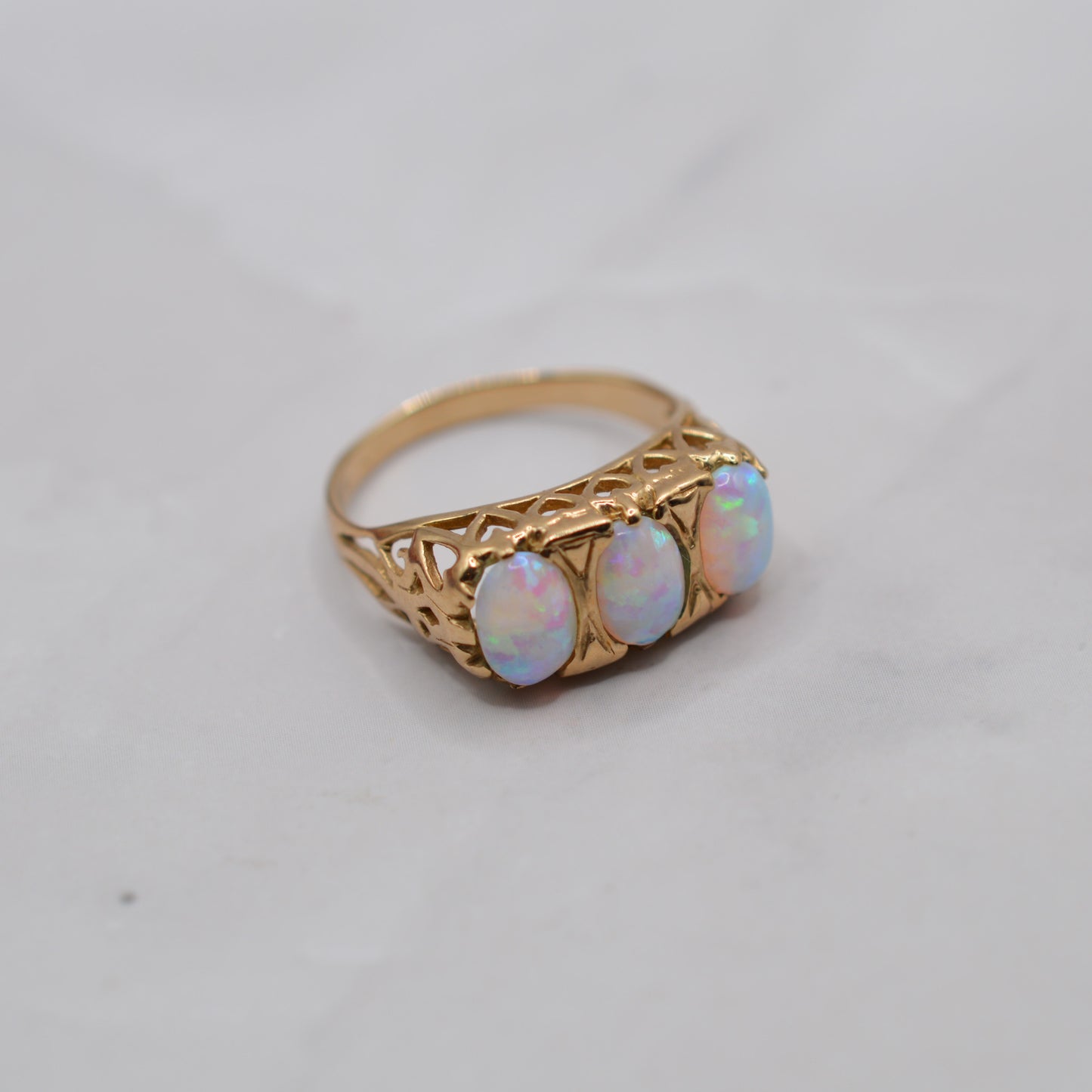 Chunky 9ct Gold Opal Trilogy Ring