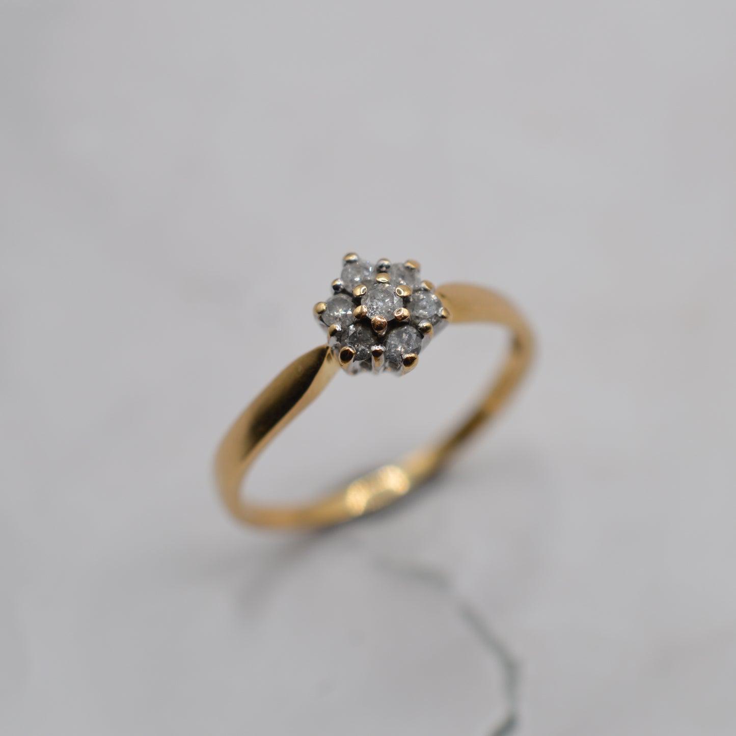 18ct Gold Diamond Cluster Ring