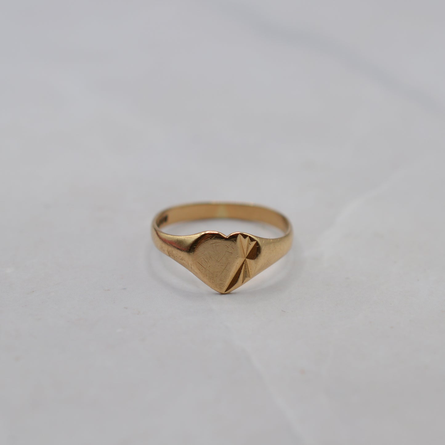 1980s 9ct Gold Heart Signet Ring