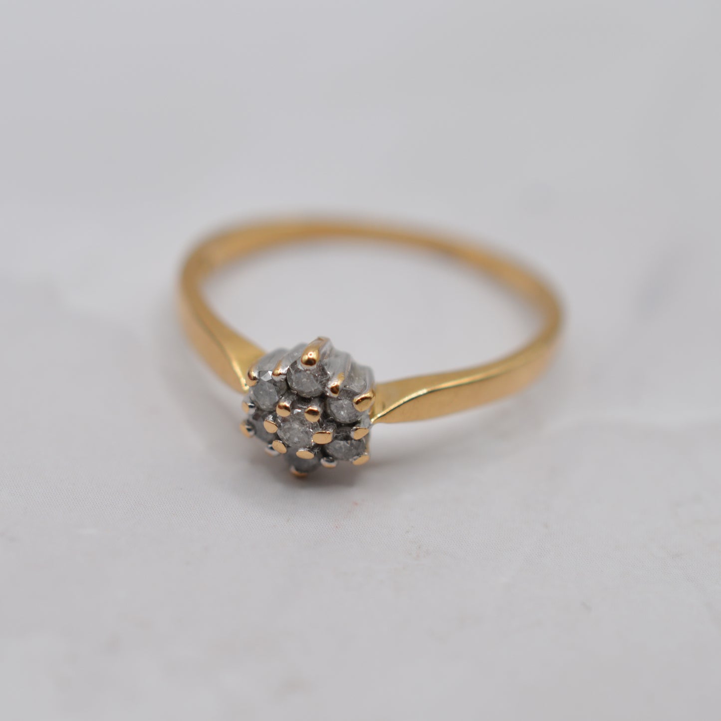 18ct Gold Diamond Cluster Ring