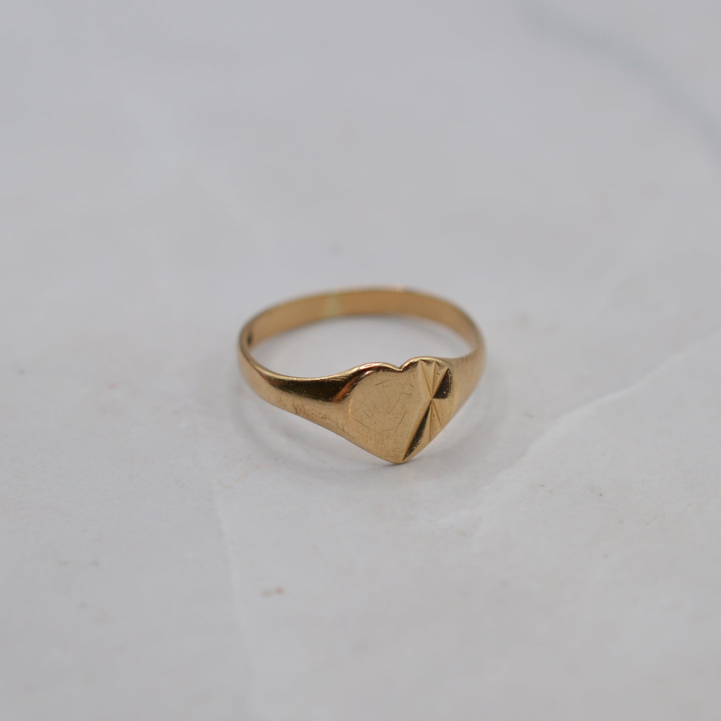 1980s 9ct Gold Heart Signet Ring