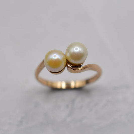 1960s Vintage 9ct Gold Pearl Toi-et-Moi Ring