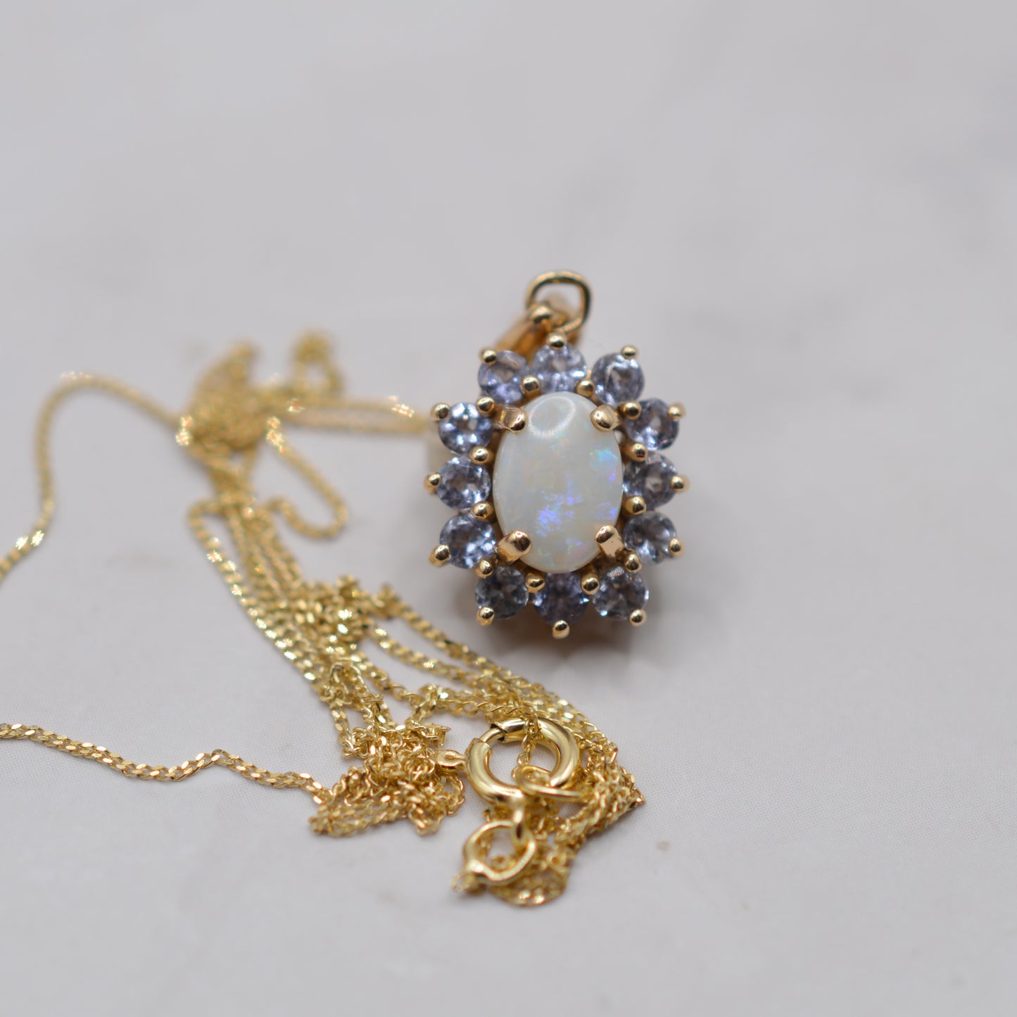 Y2K 9ct Gold Opal & Iolite Cluster Pendant Necklace (18” Chain)