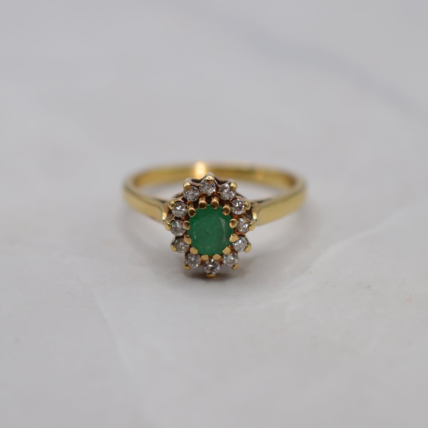 1980s 18ct Gold Emerald & Diamond Cluster Ring