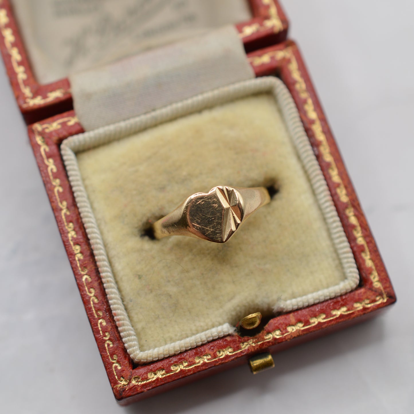 1980s 9ct Gold Heart Signet Ring