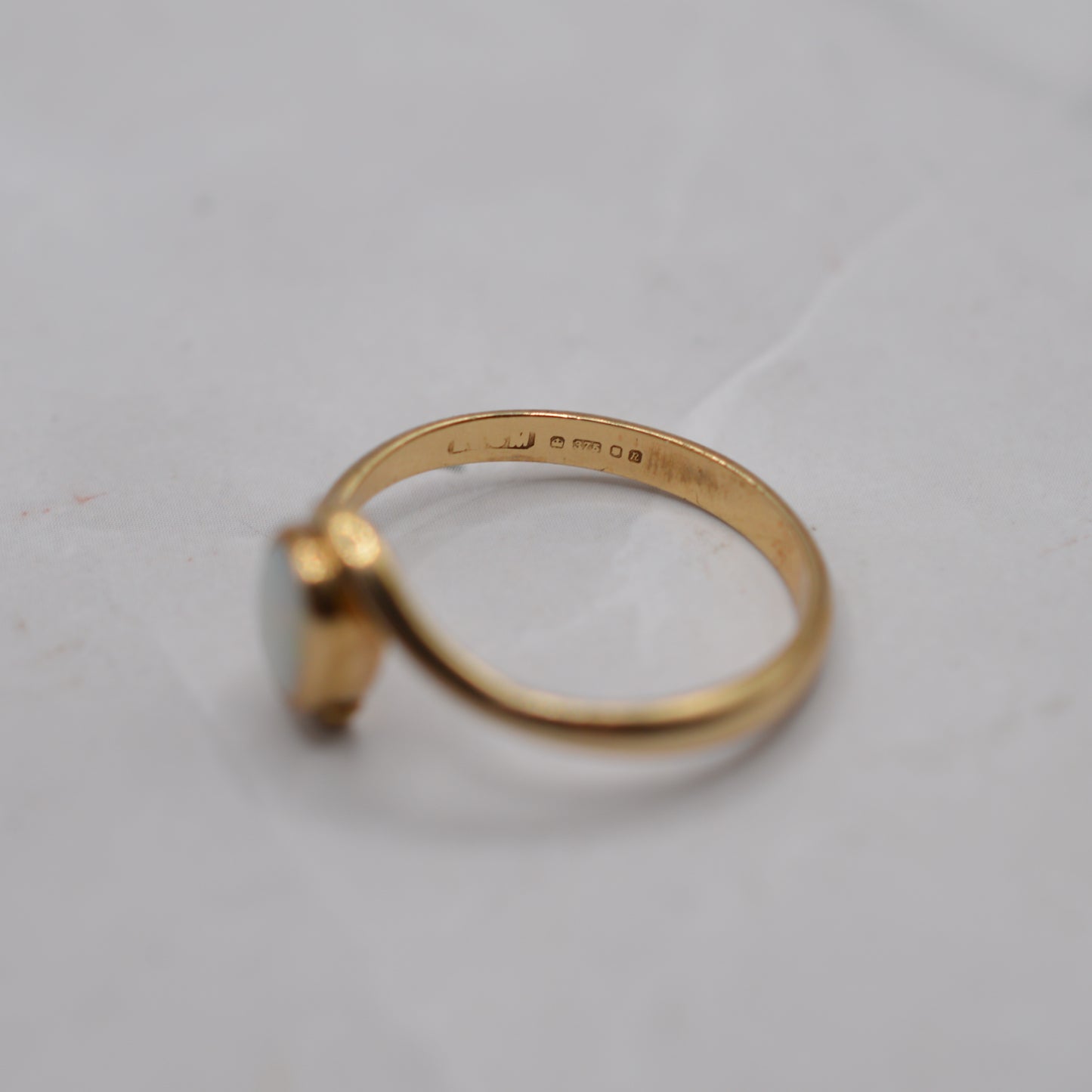 1990s 9ct Gold Opal Bezel-Set Bypass Ring
