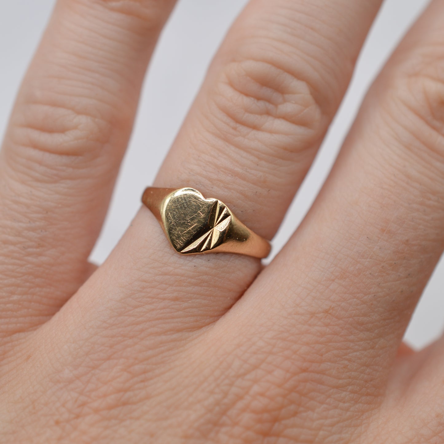1980s 9ct Gold Heart Signet Ring