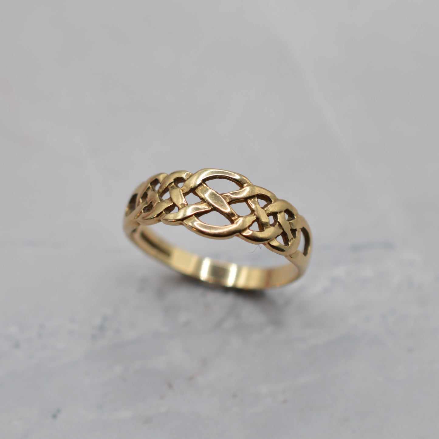 1990s 9ct Gold Celtic Knot Ring
