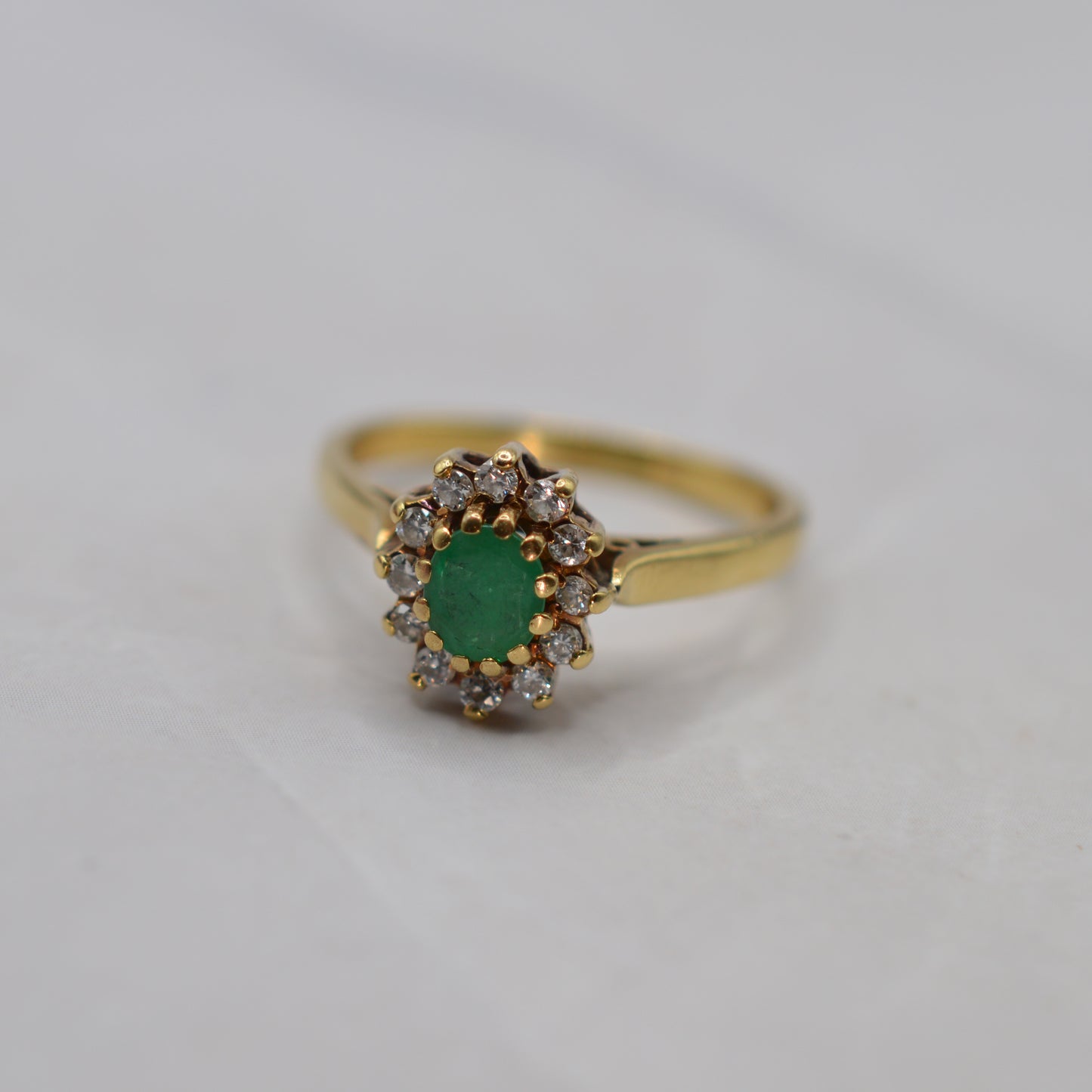 1980s 18ct Gold Emerald & Diamond Cluster Ring