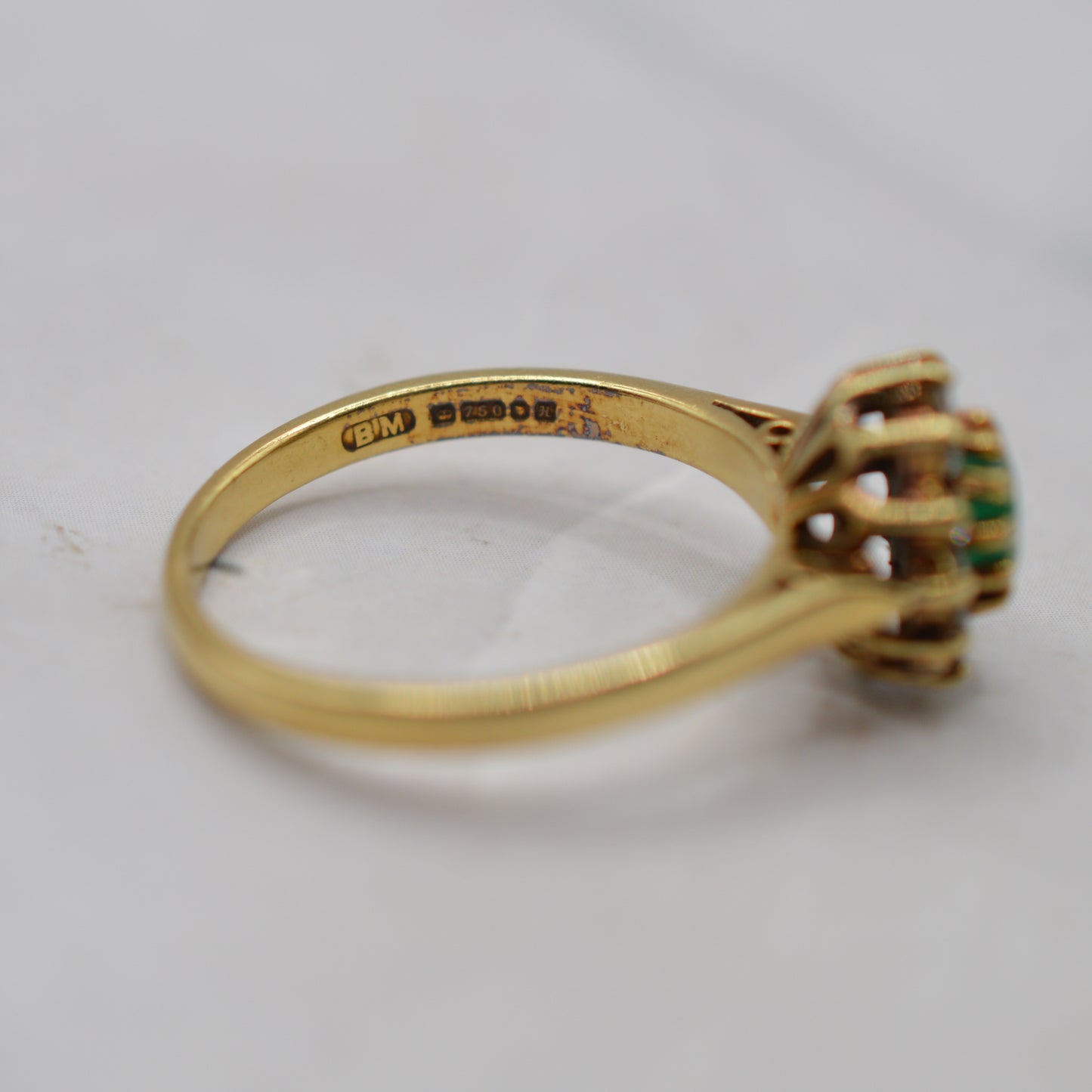 1980s 18ct Gold Emerald & Diamond Cluster Ring